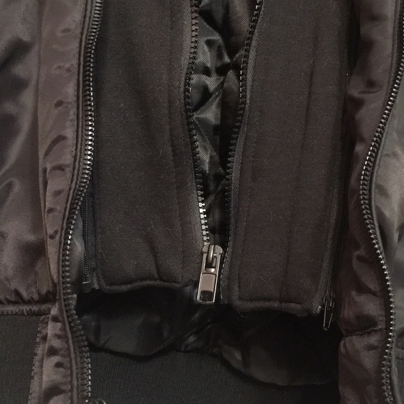 Mens GUESS Los Angeles Bomber Jacket - Picture 4 of 10